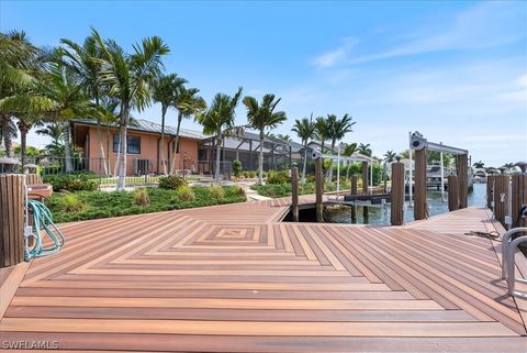 A home in MARCO ISLAND