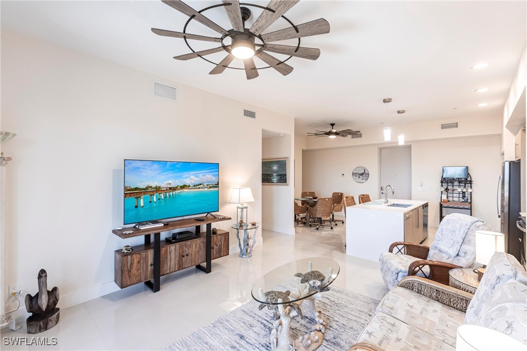 15901 Royal Pointe Lane 402