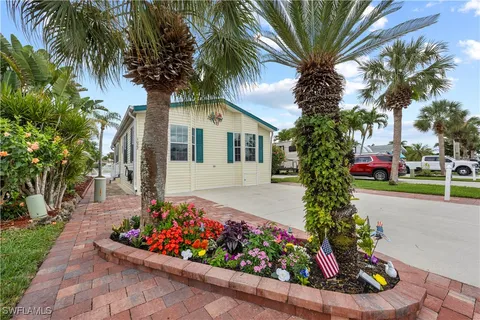 1022 Silver Lakes Boulevard, Naples, FL 34114 - MLS#: 225019542