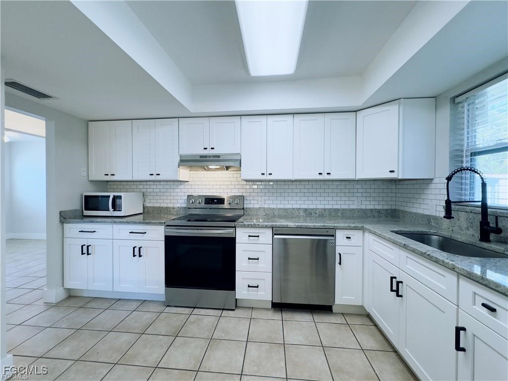 27111 Lavinka Street