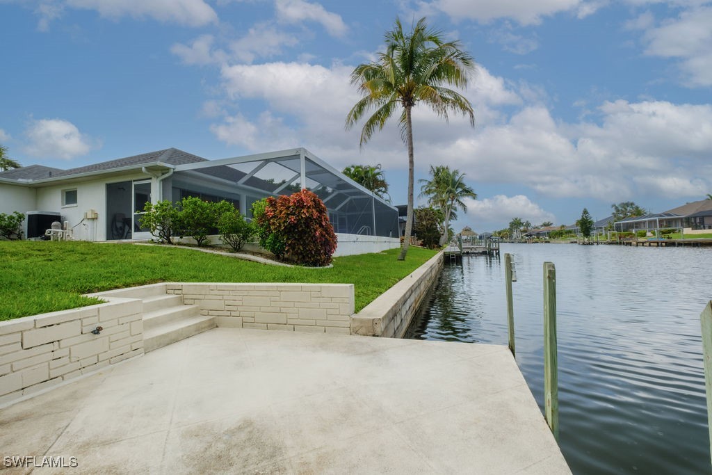4012 SW 28th Place