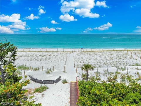 Tiny photo for 33 Urchin Court, Captiva, FL 33924 (MLS # 2026030572)