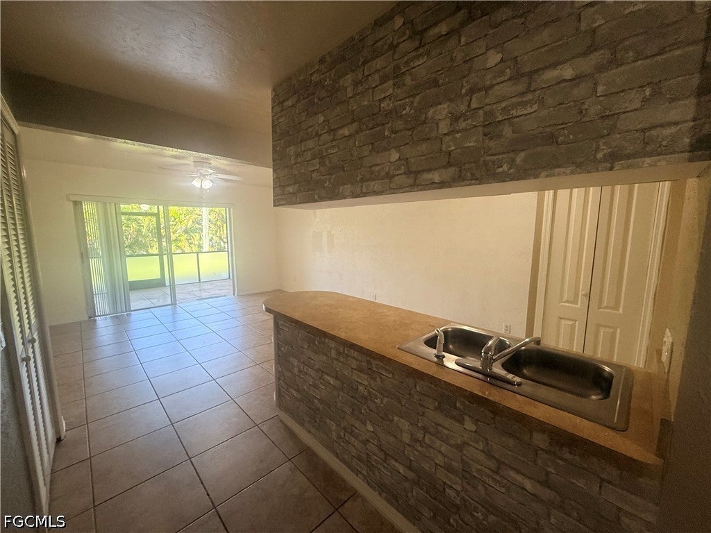 4514 SW 8th Place 12