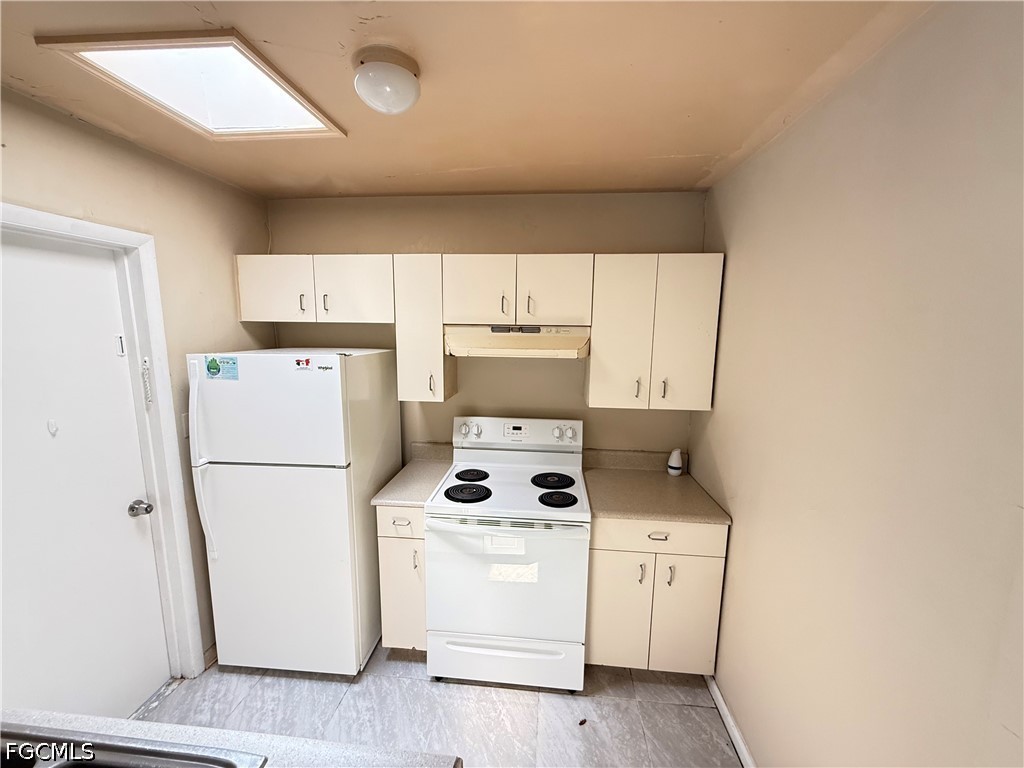21155 Meehan Avenue