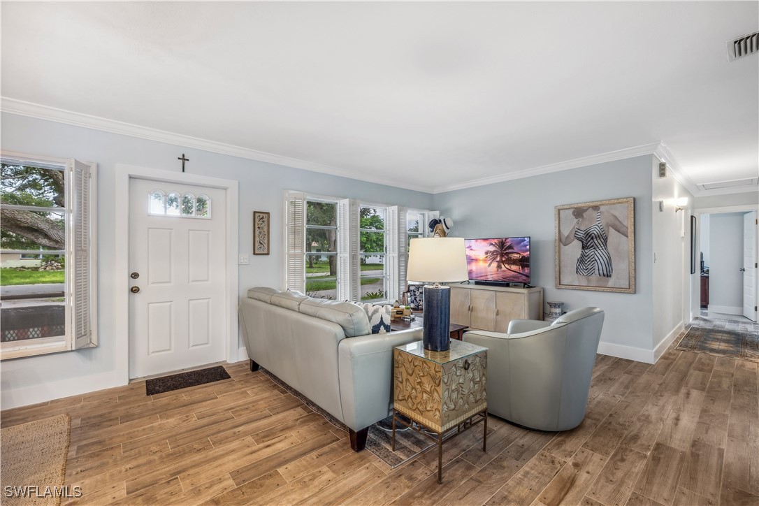 1035 Wyomi Drive