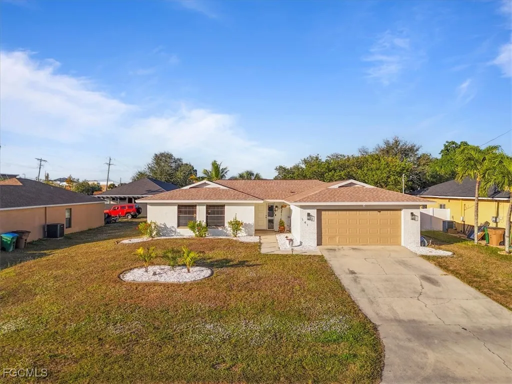 Cape Coral, Florida 33904, United States, 3 Bedrooms Bedrooms, ,2 BathroomsBathrooms,Residential,Active,253729