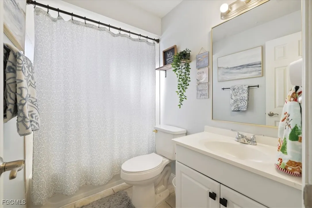 Cape Coral, Florida 33904, United States, 3 Bedrooms Bedrooms, ,2 BathroomsBathrooms,Residential,Active,253729