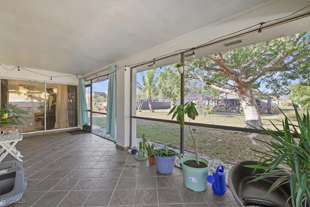 Cape Coral, Florida 33904, United States, 3 Bedrooms Bedrooms, ,2 BathroomsBathrooms,Residential,Active,253729