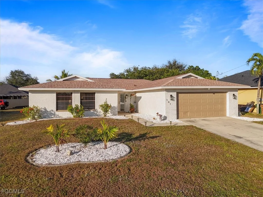 Cape Coral, Florida 33904, United States, 3 Bedrooms Bedrooms, ,2 BathroomsBathrooms,Residential,Active,253729