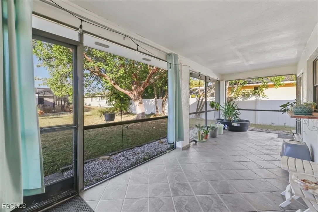 Cape Coral, Florida 33904, United States, 3 Bedrooms Bedrooms, ,2 BathroomsBathrooms,Residential,Active,253729