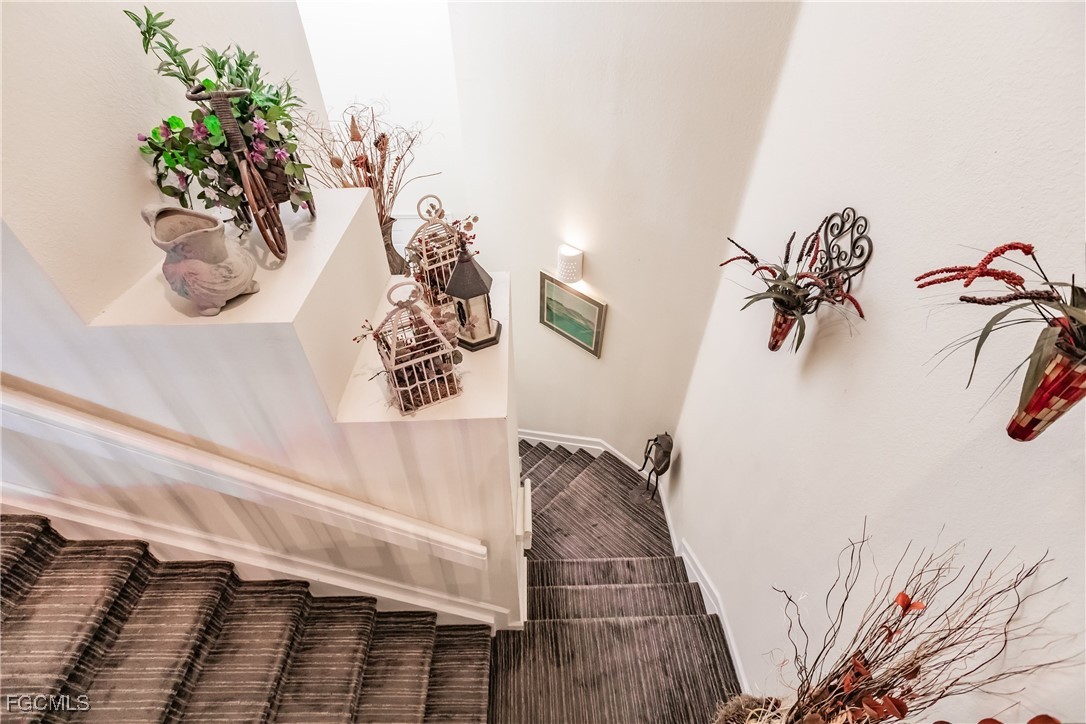 3011 Meandering Way 202