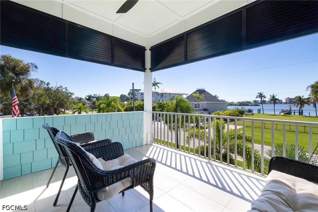 810 San Carlos Drive