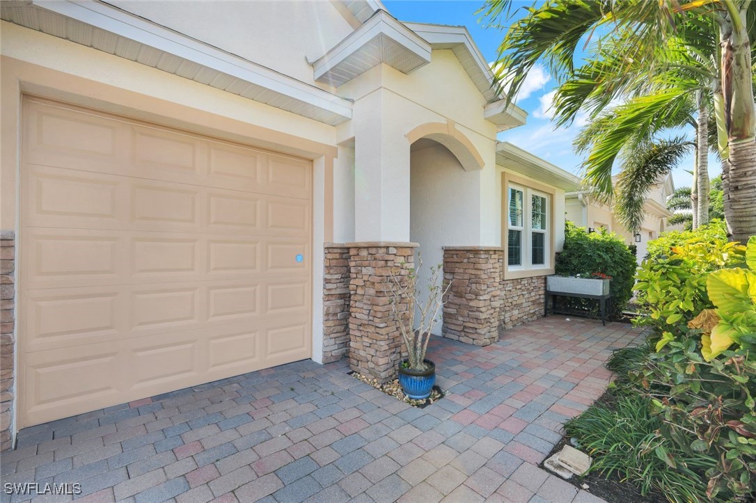 3123 Amadora Circle