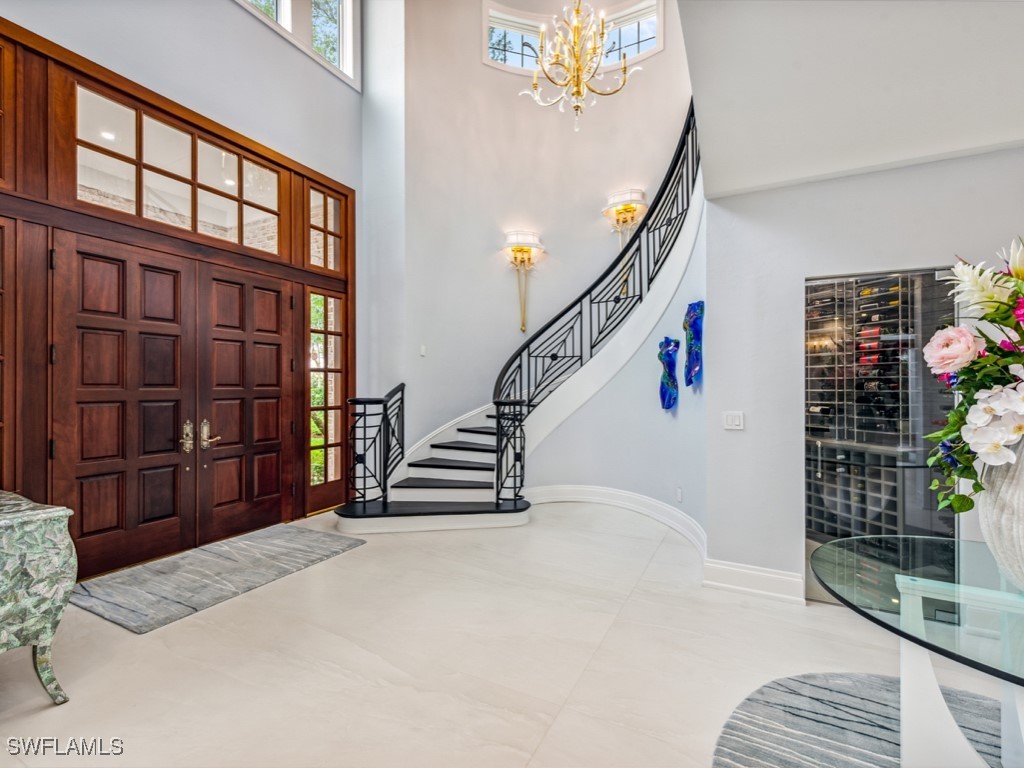 336 Edgemere Way E