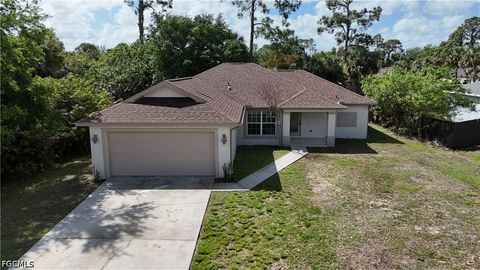 2907 12th Street W Lehigh Acres FL 33971