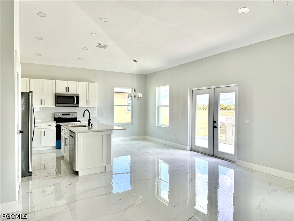 127 Carousel Avenue
