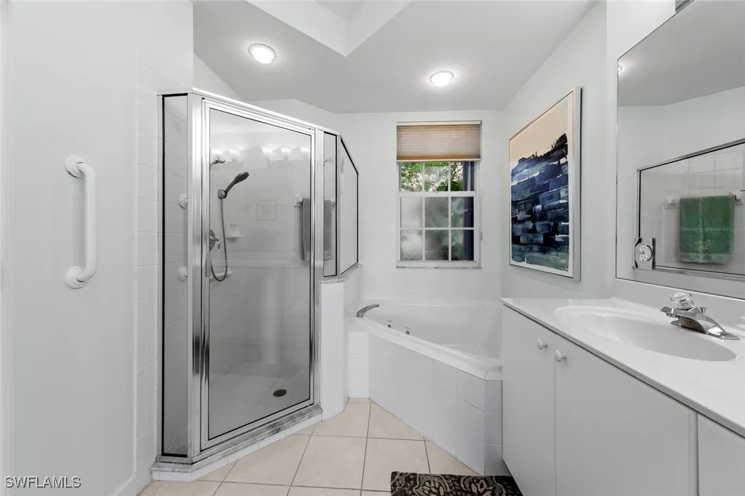 Bonita Springs, Florida 34135, United States, 2 Bedrooms Bedrooms, ,2 BathroomsBathrooms,Residential,Active,151492