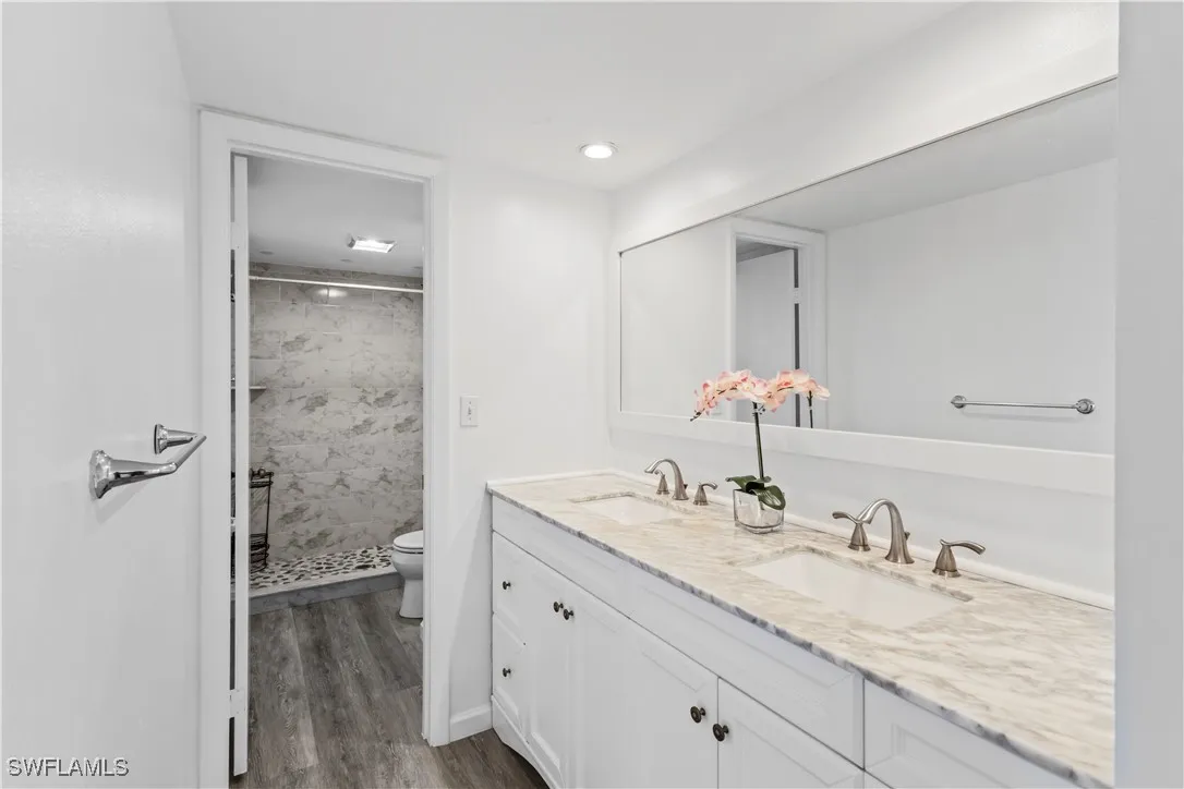 Fort Myers, Florida 33907, United States, 3 Bedrooms Bedrooms, ,3 BathroomsBathrooms,Residential,Active,257100