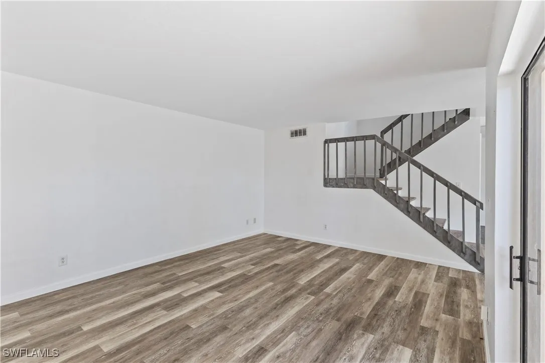 Fort Myers, Florida 33907, United States, 3 Bedrooms Bedrooms, ,3 BathroomsBathrooms,Residential,Active,257100