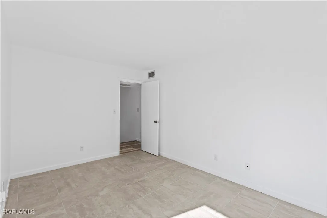 Fort Myers, Florida 33907, United States, 3 Bedrooms Bedrooms, ,3 BathroomsBathrooms,Residential,Active,257100