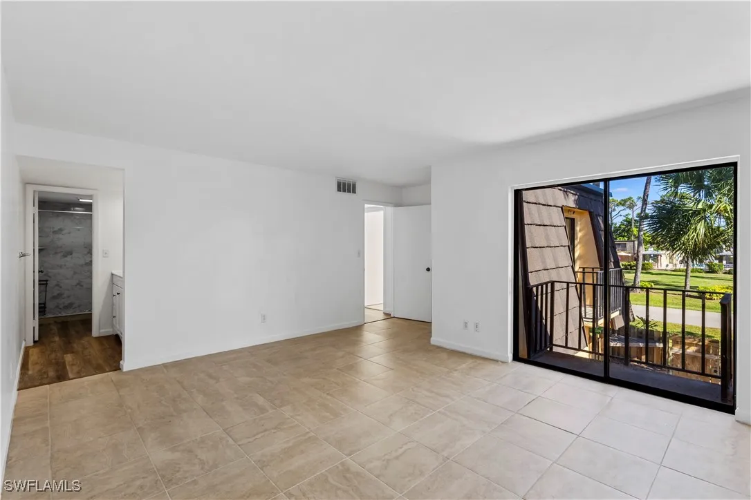 Fort Myers, Florida 33907, United States, 3 Bedrooms Bedrooms, ,3 BathroomsBathrooms,Residential,Active,257100