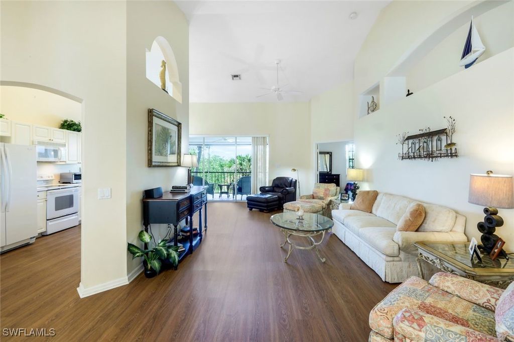 listing image 0