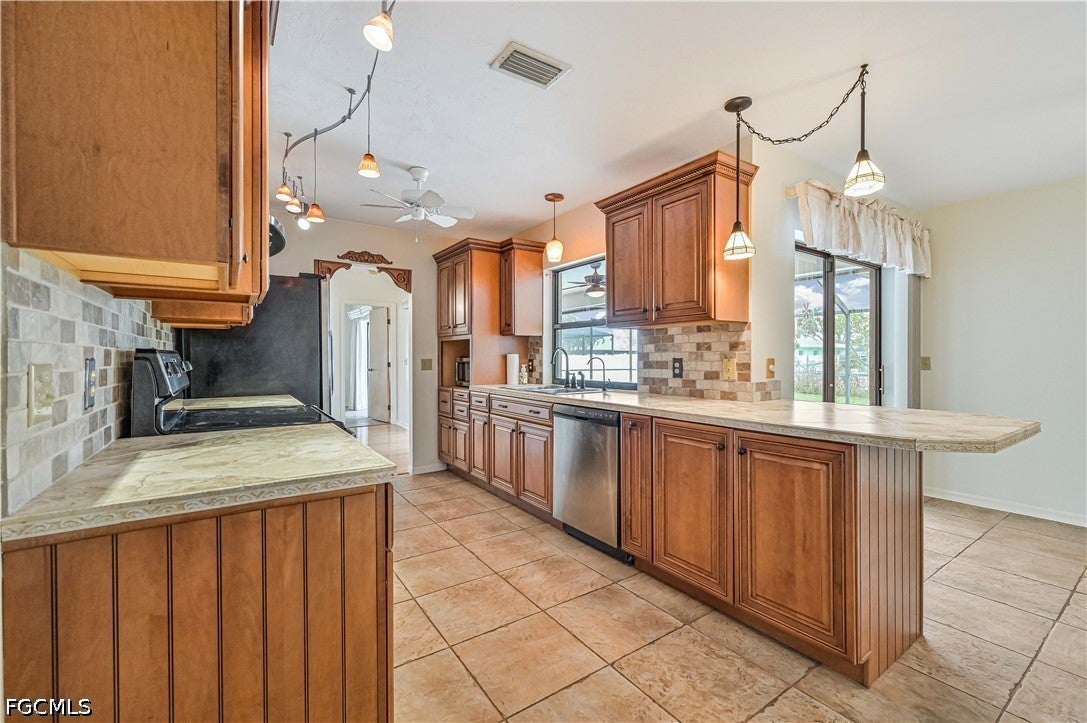 634 SE 32nd Street