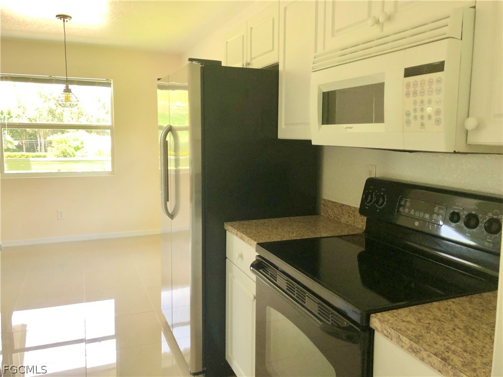 5613/5615 Birdsong Lane