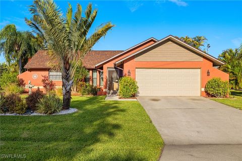 18 NE 17th Place Cape Coral FL 33909