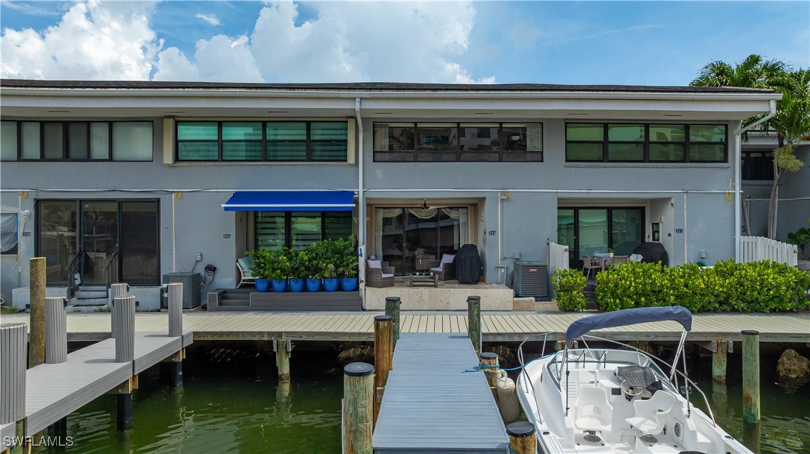 214 Poinciana Dr