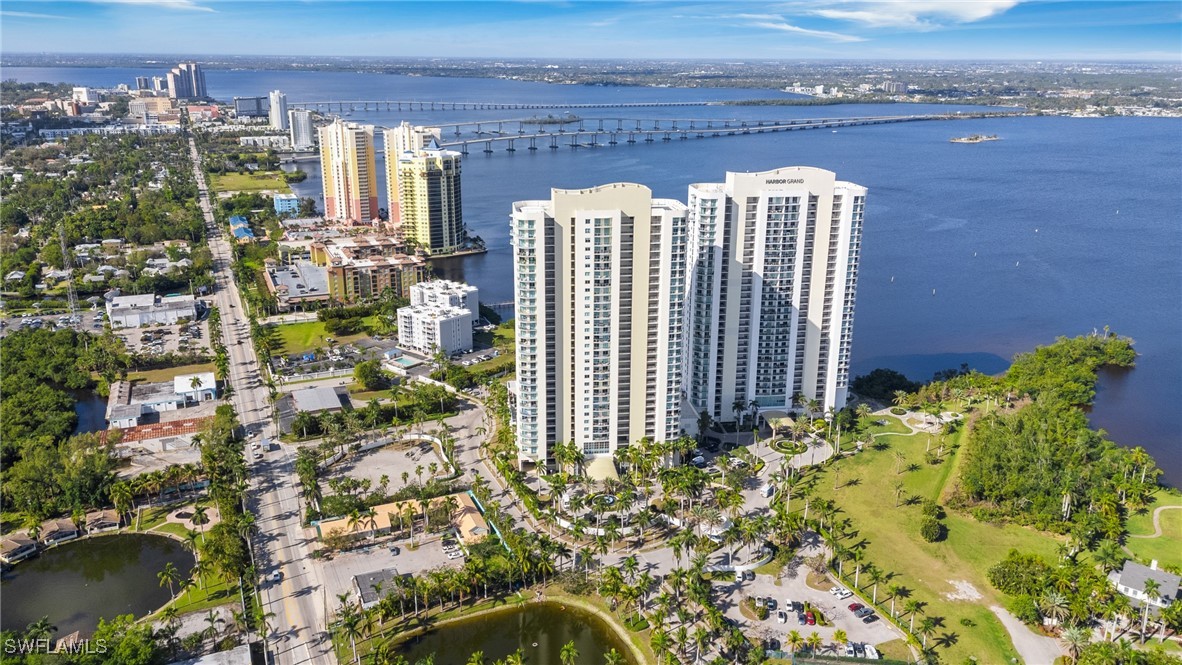 3000 Oasis Grand Boulevard 1004