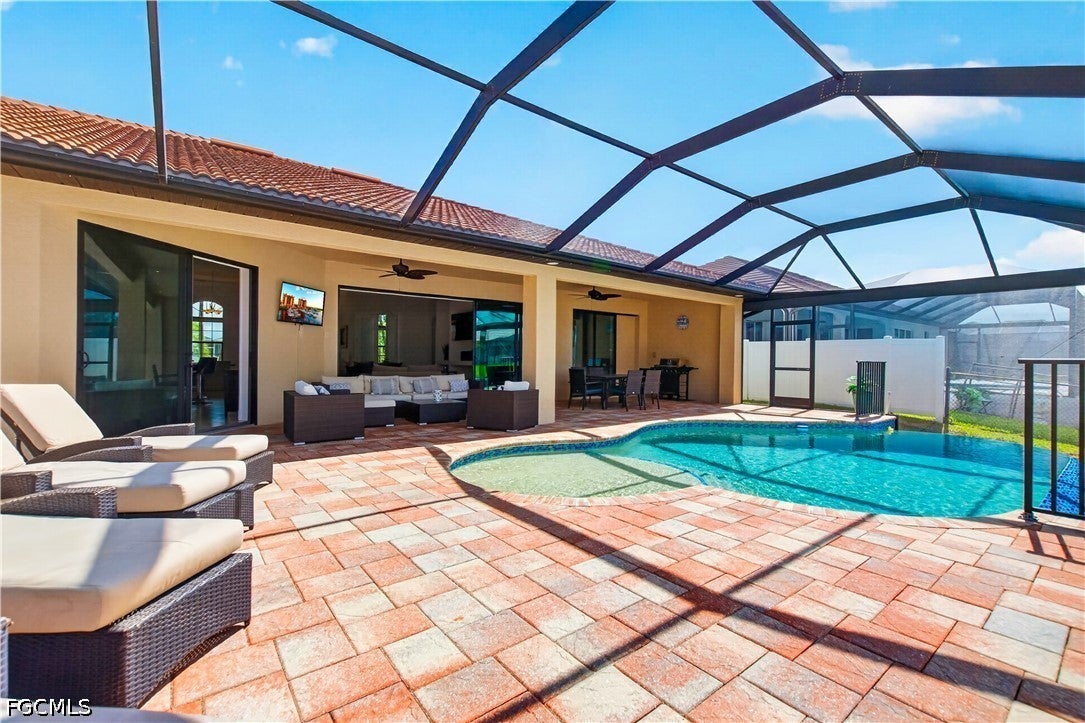 3838 SW 19th Place