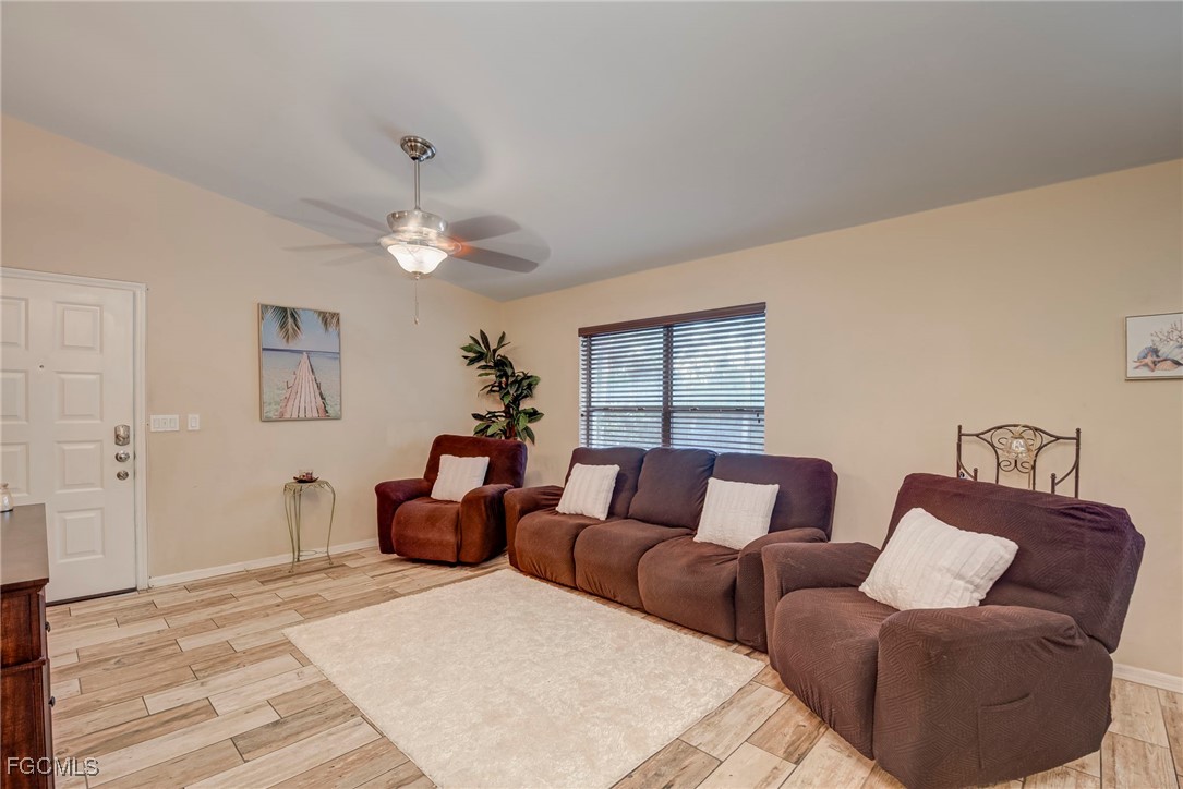 13281 Whitehaven Lane 405