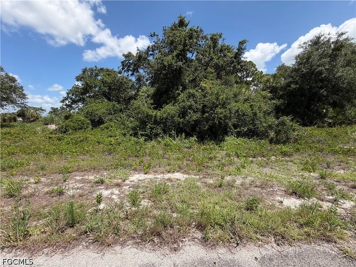 Photo 1 of 5 — 126 Rosemont Place, Labelle, FL 33935