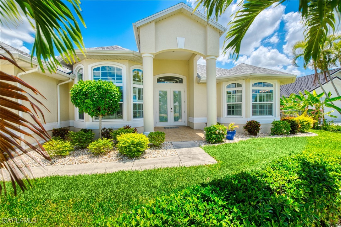 3823 SE 12th Place