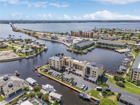 4647 SE 17th Place 103 Cape Coral FL 33904