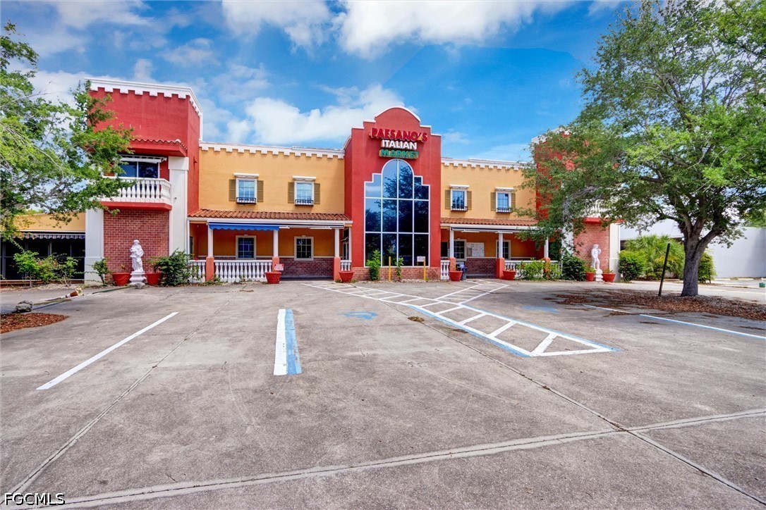 862 Lafayette Street