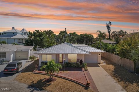 210 Hibiscus Drive Fort Myers Beach FL 33931