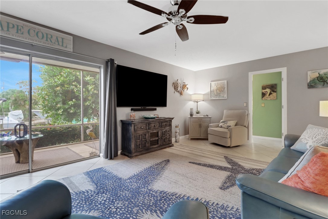 208 Cape Coral Parkway E 107