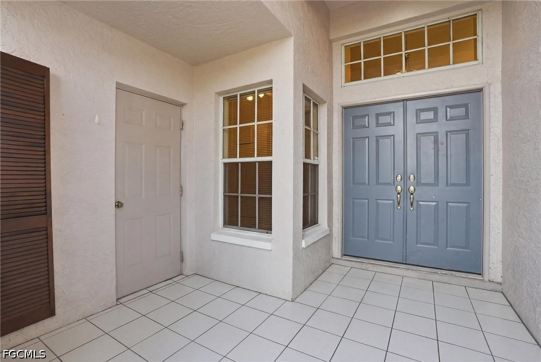 8080 Breton Circle
