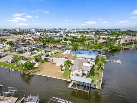 Tiny photo for 870 Oak Street, Fort Myers Beach, FL 33931 (MLS # 2026010270)