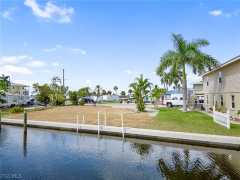 Tiny photo for 870 Oak Street, Fort Myers Beach, FL 33931 (MLS # 2026010270)