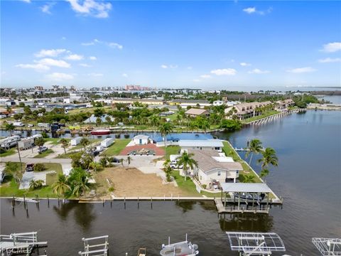 Tiny photo for 870 Oak Street, Fort Myers Beach, FL 33931 (MLS # 2026010270)