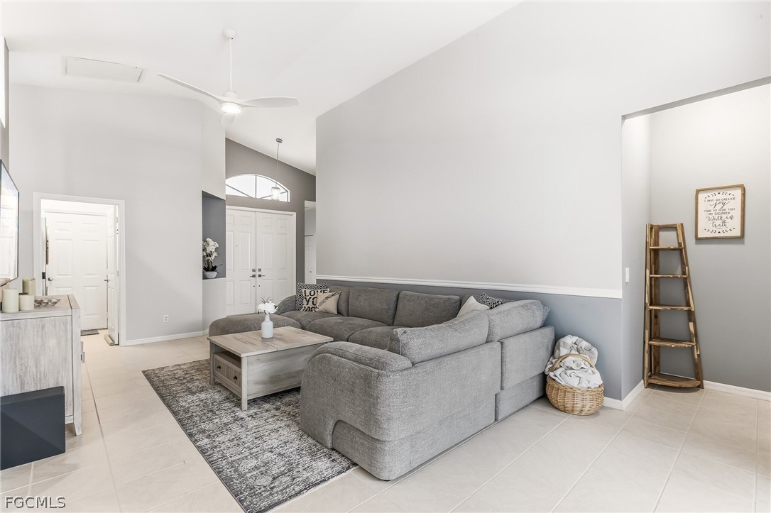 9004 Springview Loop