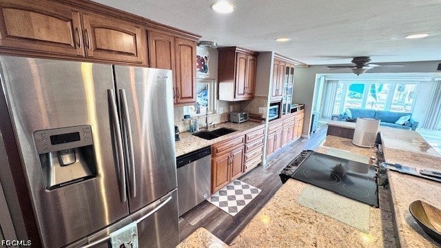 5545 Sir Walter Way