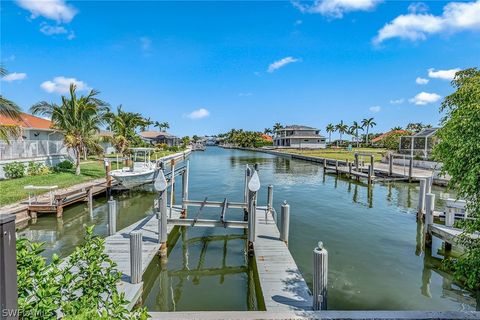 A home in MARCO ISLAND