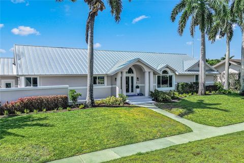 A home in MARCO ISLAND