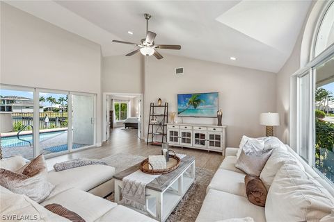 A home in MARCO ISLAND