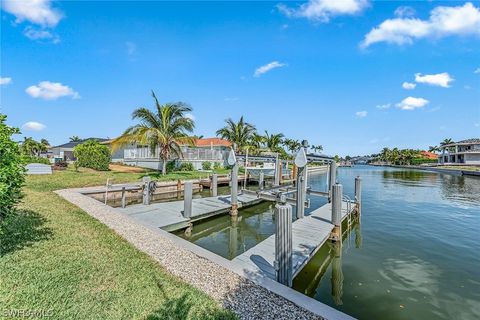 A home in MARCO ISLAND