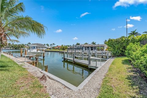 A home in MARCO ISLAND